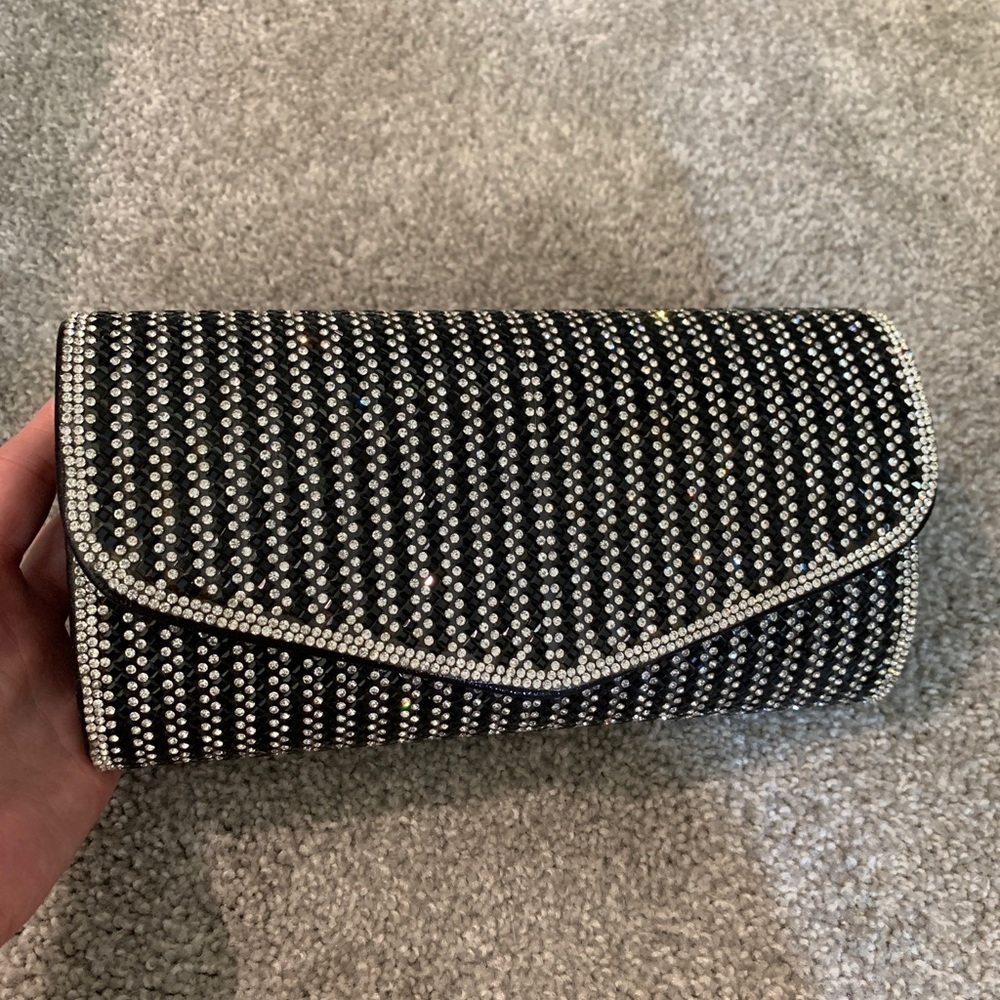 Evening bag so pretty hand Jeweled